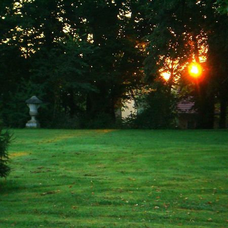 Marstall Im Schlosspark Rheinsberg Exteriör bild
